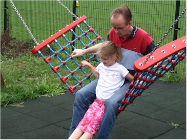 Samen schommelen Samen schommelen